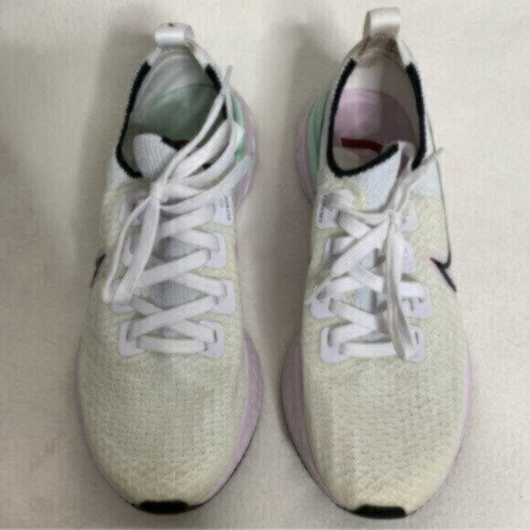 Nike React Infinity Run Flyknit Running Sneakers - Picture 9 of 12